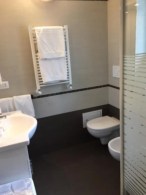 Bed And Breakfast Oz Bari Italy